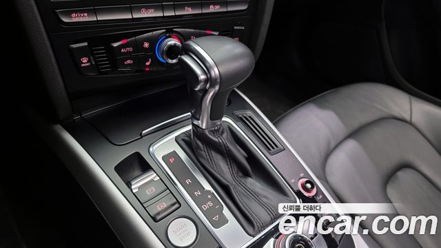 Audi A4 2015 — photo 9