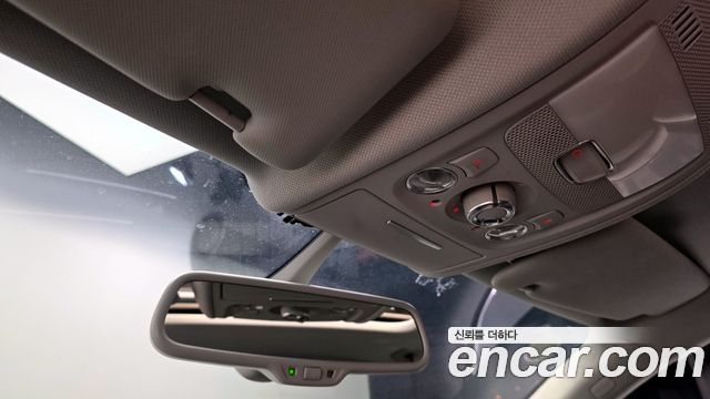 Audi A4 2015 — photo 18