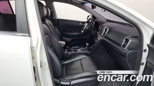 Kia Sportage 2016 — photo 11