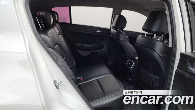 Kia Sportage 2016 — photo 12