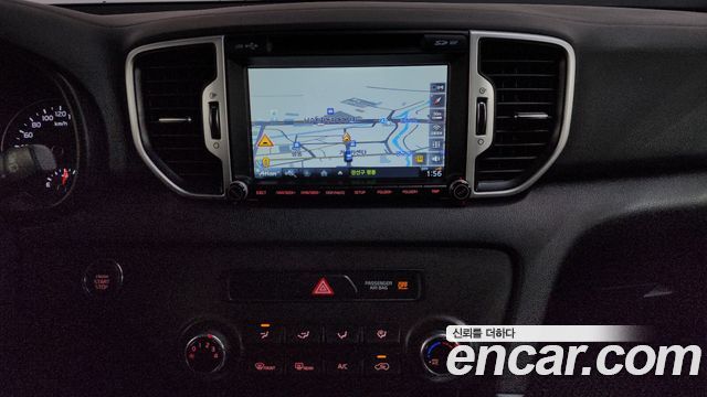 Kia Sportage 2016 — photo 16