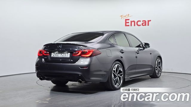Infiniti Q70 2015 — photo 2