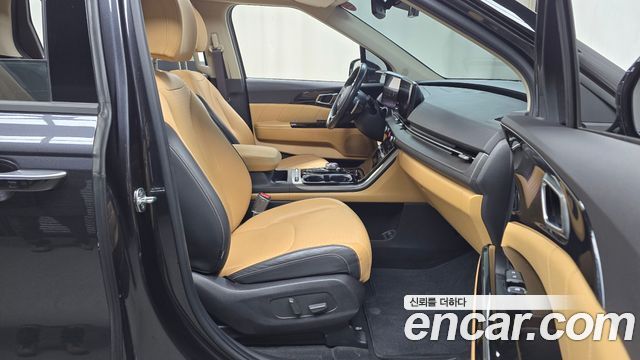 Kia Canival 2021 — photo 11