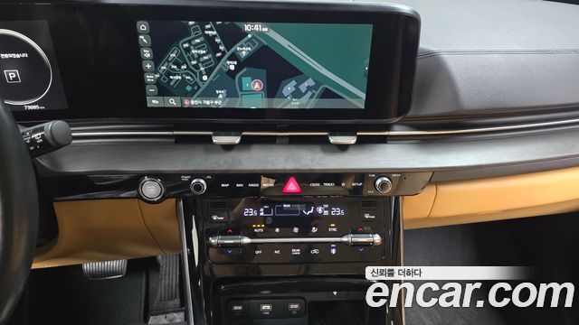 Kia Canival 2021 — photo 14