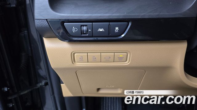 Kia Canival 2021 — photo 17