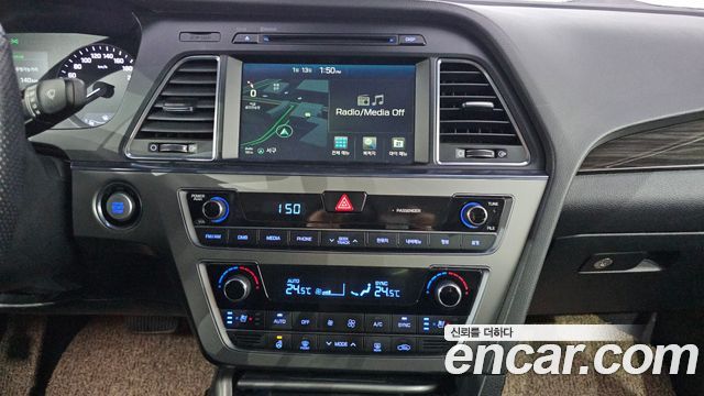 Hyundai Sonata 2015 — photo 12