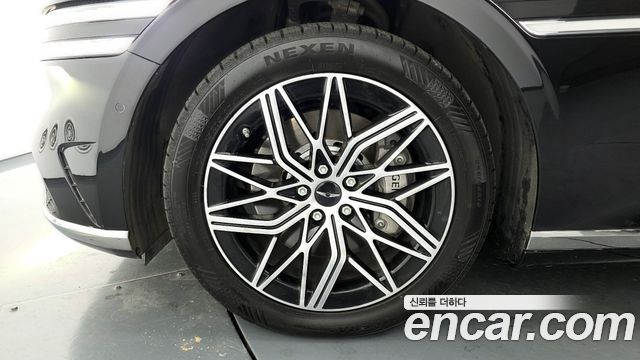 Genesis G90 2023 — photo 5