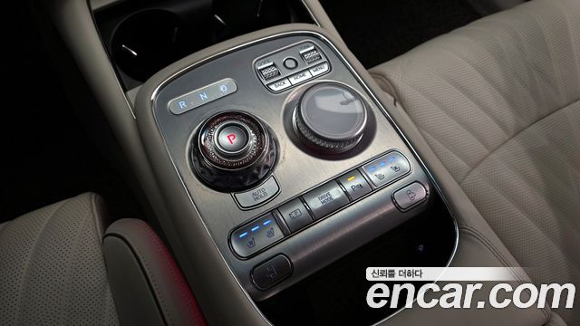Genesis G90 2023 — photo 9