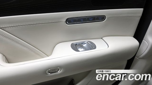 Genesis G90 2023 — photo 18
