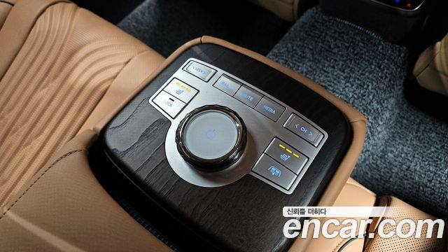 Genesis G80 2023 — photo 19