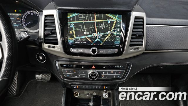 KG Mobility Rexton 2018 — photo 15