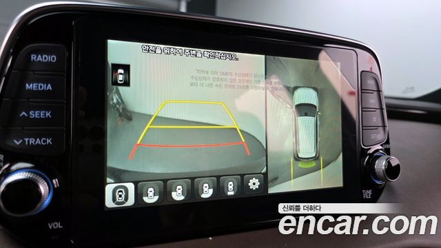 Hyundai Santafe 2019 — photo 16
