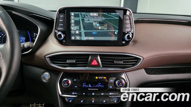 Hyundai Santafe 2019 — photo 17