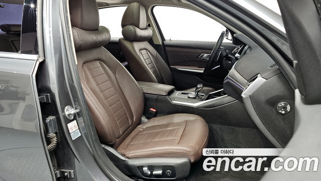 BMW 3-Series 2019 — photo 10