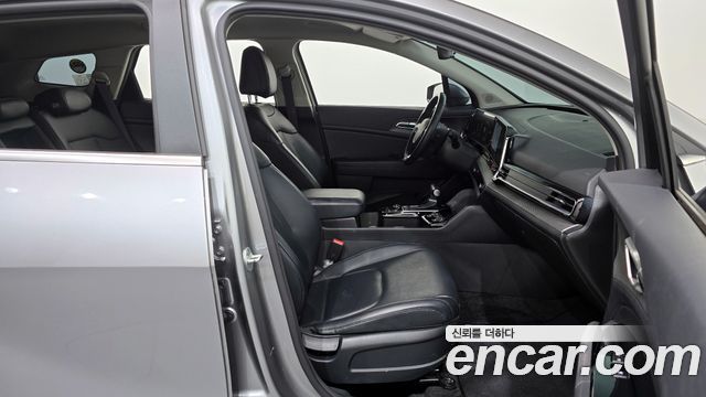Kia Sportage 2022 — photo 11