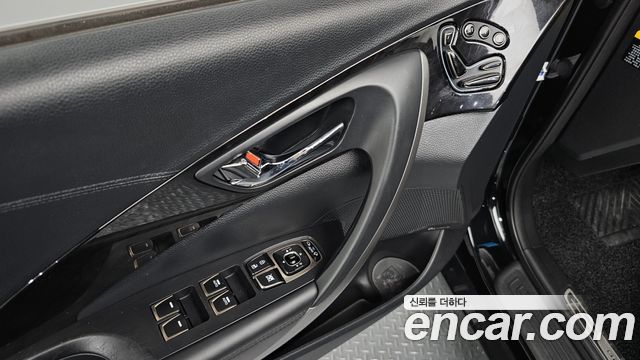 Hyundai Grandeur 2014 — photo 14