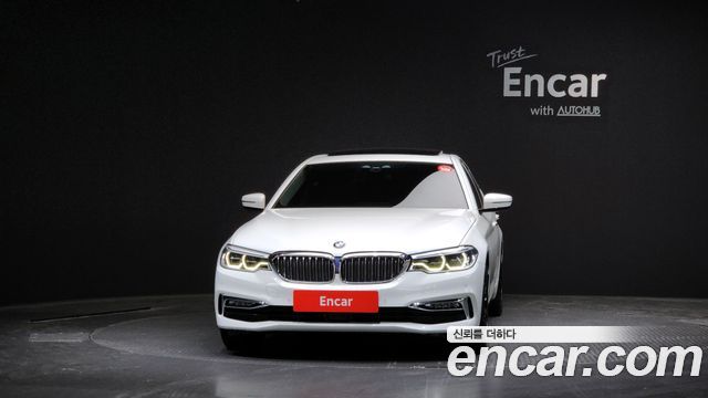 BMW 5-Series 2018 — photo 3