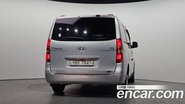 Hyundai Starex 2010 — photo 4
