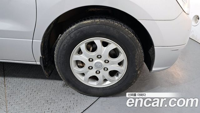 Hyundai Starex 2010 — photo 5