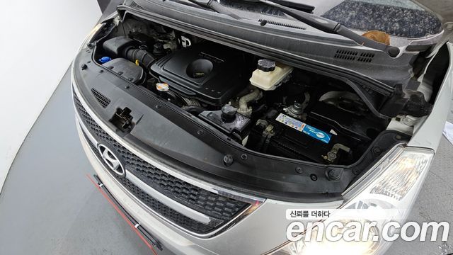 Hyundai Starex 2010 — photo 6