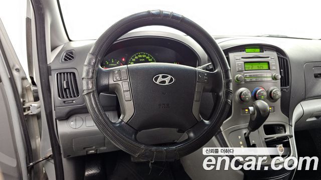Hyundai Starex 2010 — photo 13