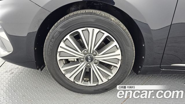 Kia K7 2021 — photo 5
