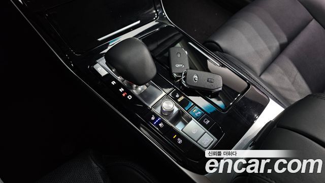 Kia K7 2021 — photo 9