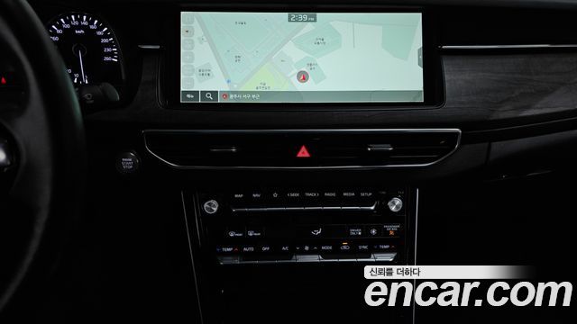 Kia K7 2021 — photo 15