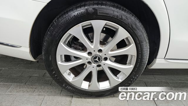 Mercedes-Benz E-Class 2019 — photo 5