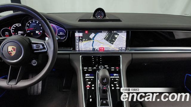Porsche Panamera 2021 — photo 14