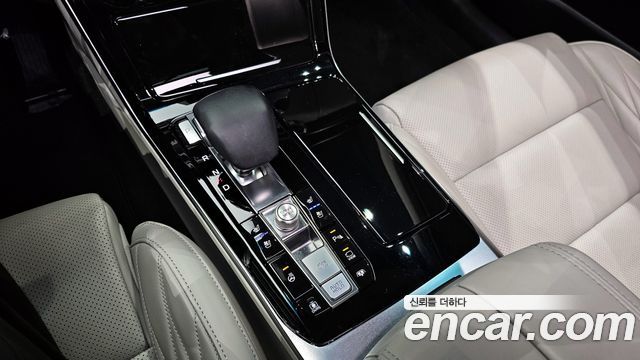 Kia K7 2020 — photo 9