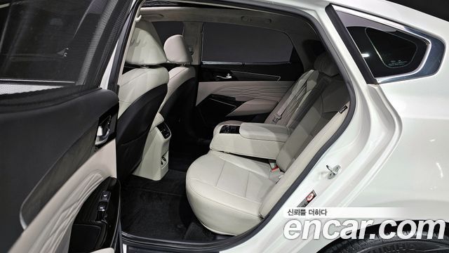 Kia K7 2020 — photo 12