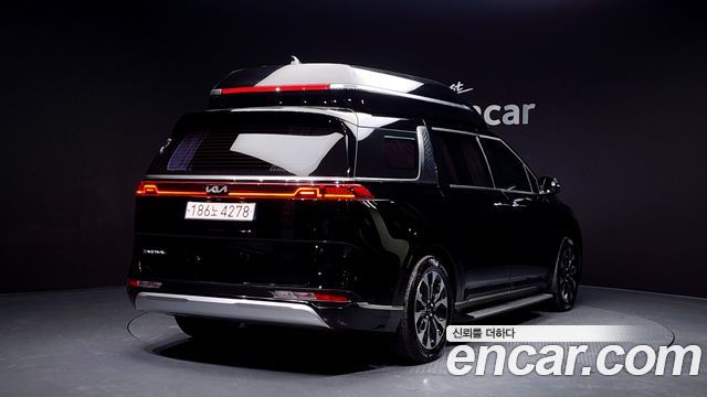 Kia Canival 2022 — photo 2