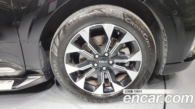 Kia Canival 2022 — photo 5