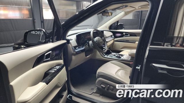 Kia Canival 2022 — photo 10