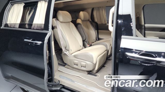 Kia Canival 2022 — photo 12