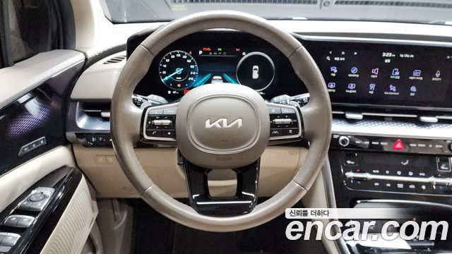 Kia Canival 2022 — photo 13