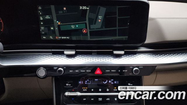 Kia Canival 2022 — photo 14