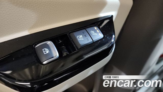 Kia Canival 2022 — photo 19