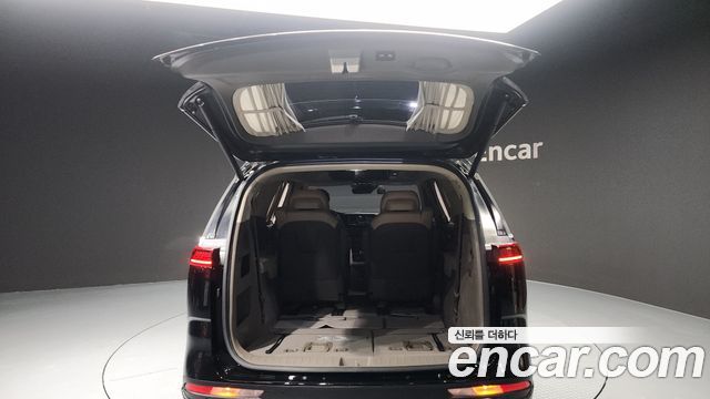 Kia Canival 2022 — photo 20
