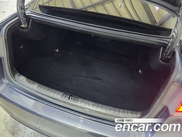 Hyundai Genesis 2016 — photo 18