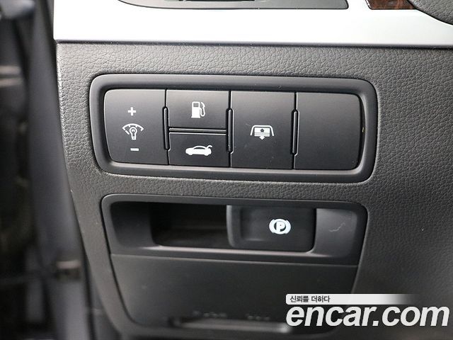 Hyundai Genesis 2014 — photo 10