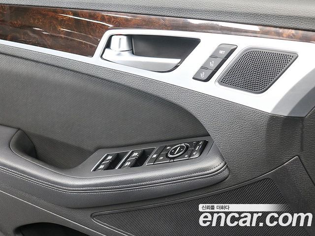 Hyundai Genesis 2014 — photo 11