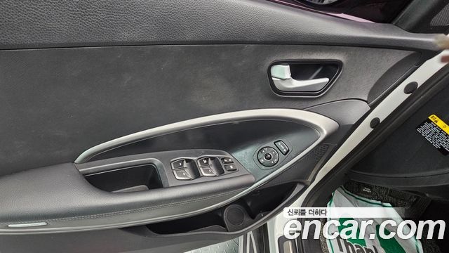 Hyundai Santafe 2015 — photo 11