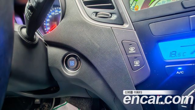 Hyundai Santafe 2015 — photo 19