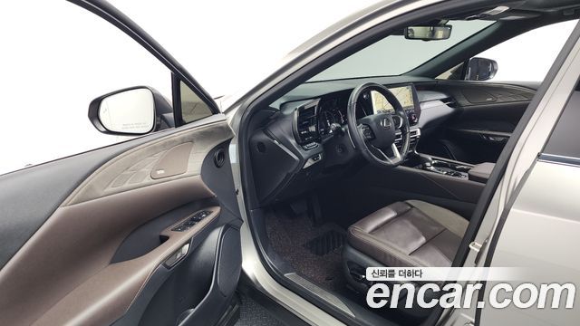 Lexus RX 2024 — photo 10