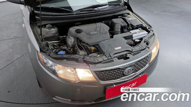 Kia Porte 2011 — photo 6