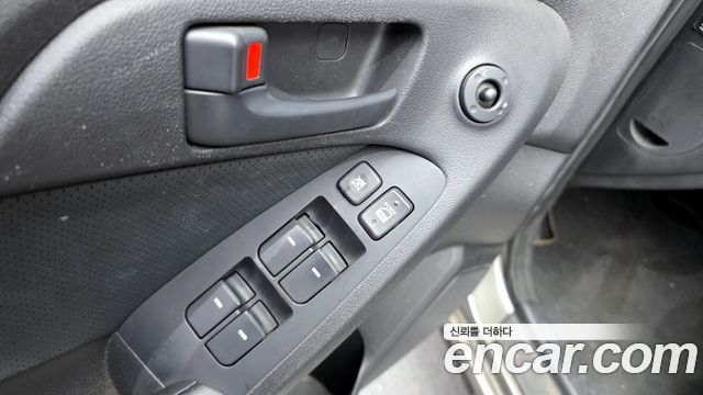 Kia Porte 2011 — photo 14