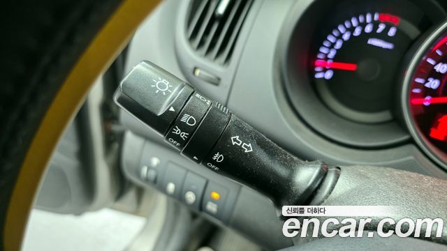 Kia Porte 2011 — photo 16