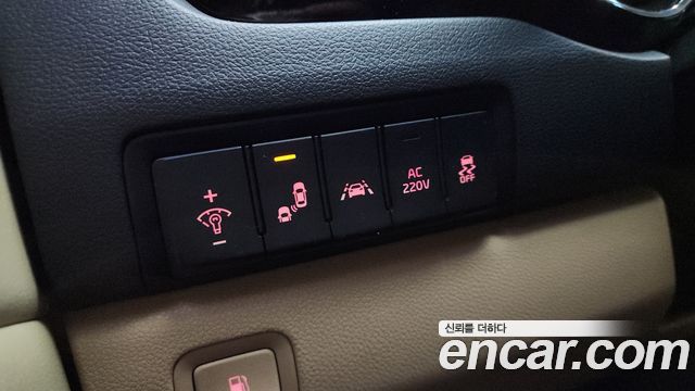 Kia Canival 2016 — photo 16